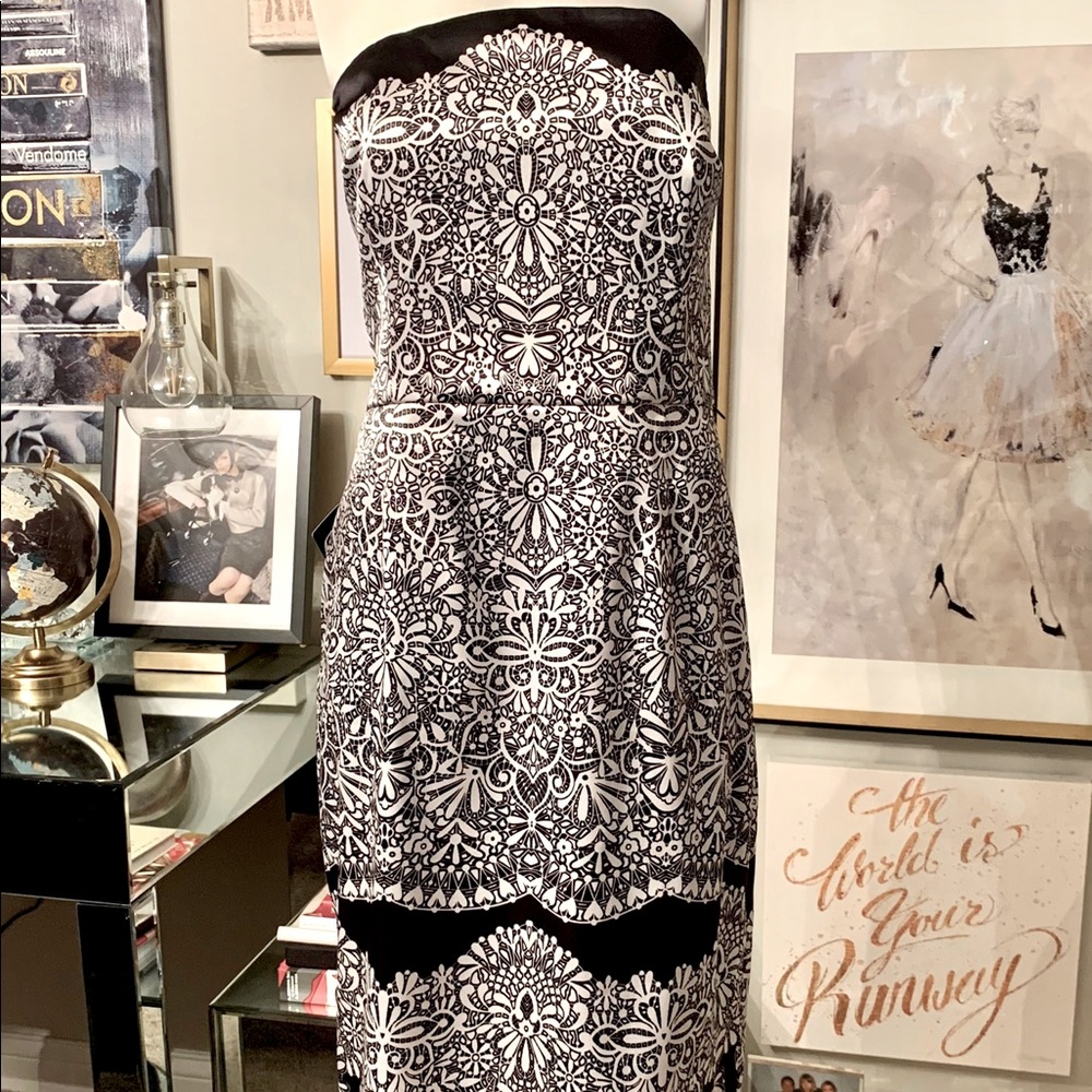 White House black Market printed strapless dress